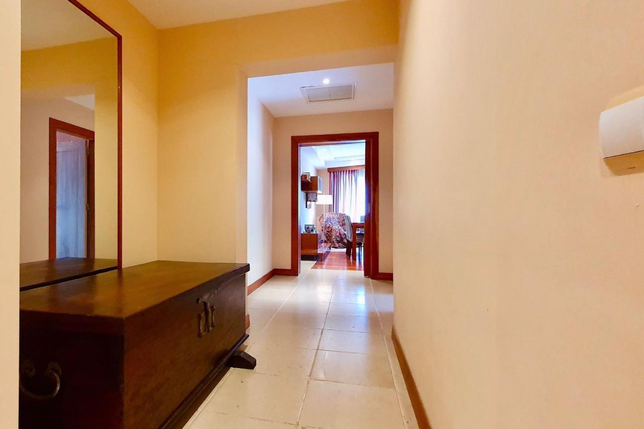 Classic 2Bdr Apartment Near Beach By Lovelystay ลาโกอา ภายนอก รูปภาพ