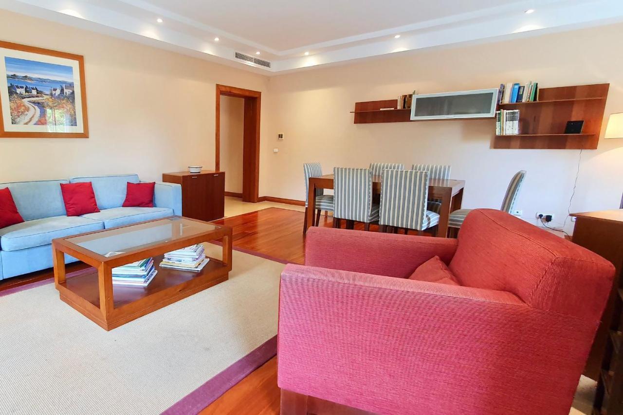 Classic 2Bdr Apartment Near Beach By Lovelystay ลาโกอา ภายนอก รูปภาพ