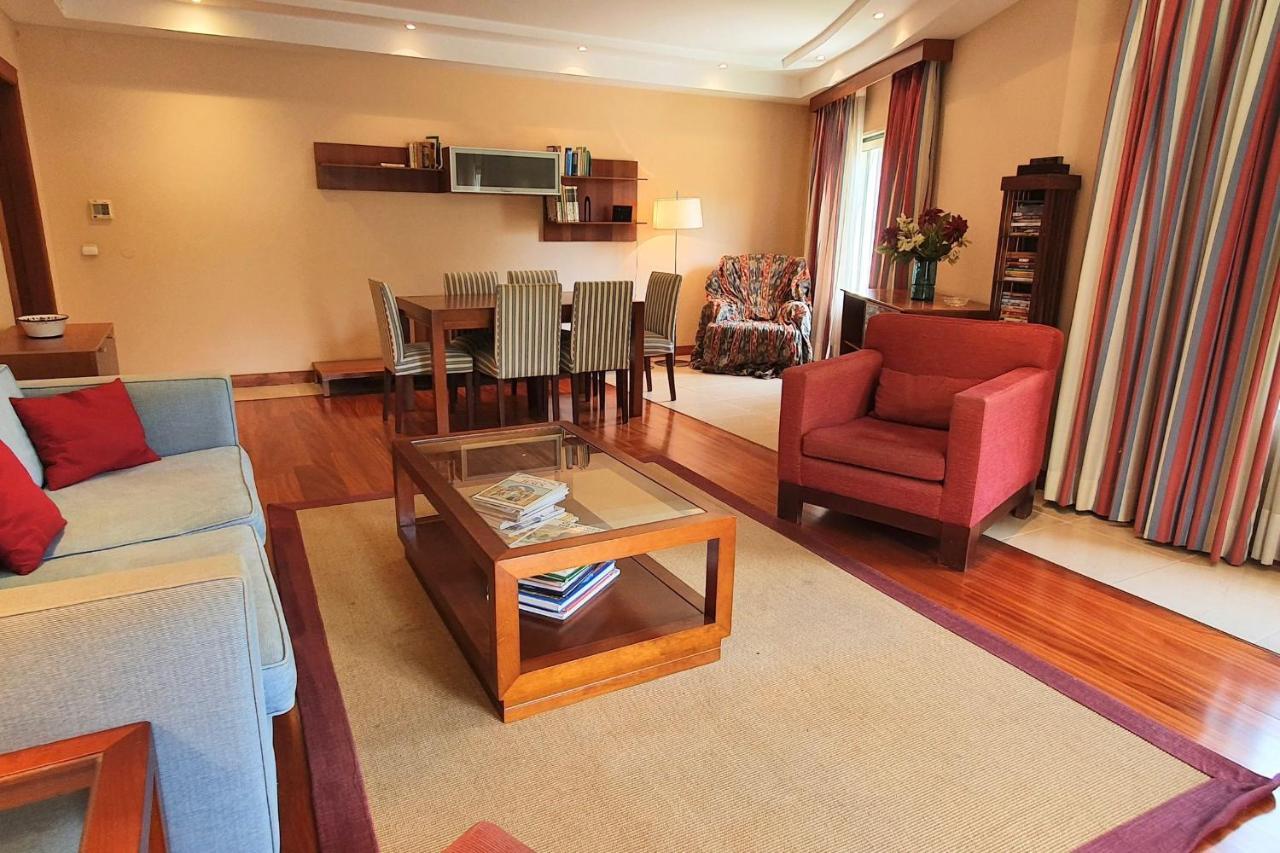 Classic 2Bdr Apartment Near Beach By Lovelystay ลาโกอา ภายนอก รูปภาพ